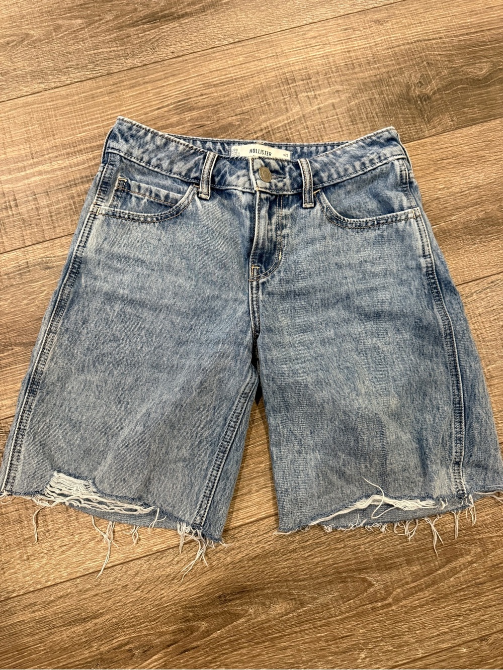 Hollister Low-Rise Baggy Jort